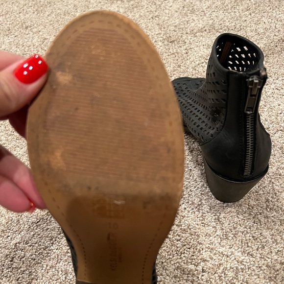 Kelsi Dagger Brooklyn open heal booties.  PLUS FREE SHIPPING - Picture 7 of 7